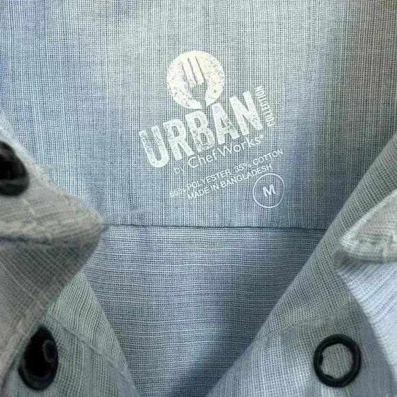 Chef Works Urban Collection Women’s Blue Button Up Shirt Size Medium - Picture 4 of 8